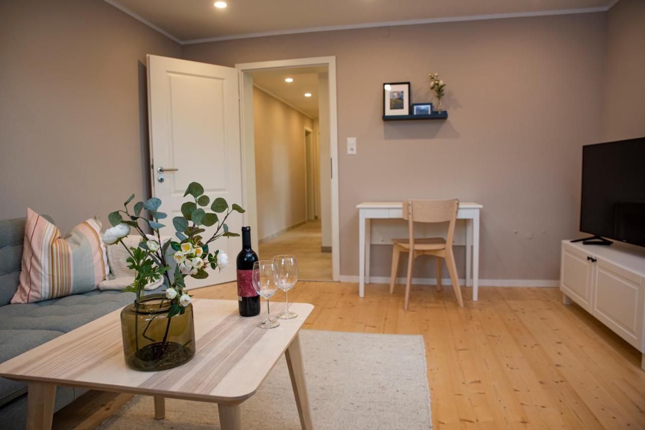 Moderne Wohnung im Grünen mit privatem Garten Donaueschingen Exterior foto